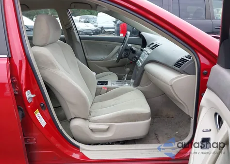 2007 Toyota Camry Le z USA, uszkodzony, nr VIN 4T1BE46K37U174105